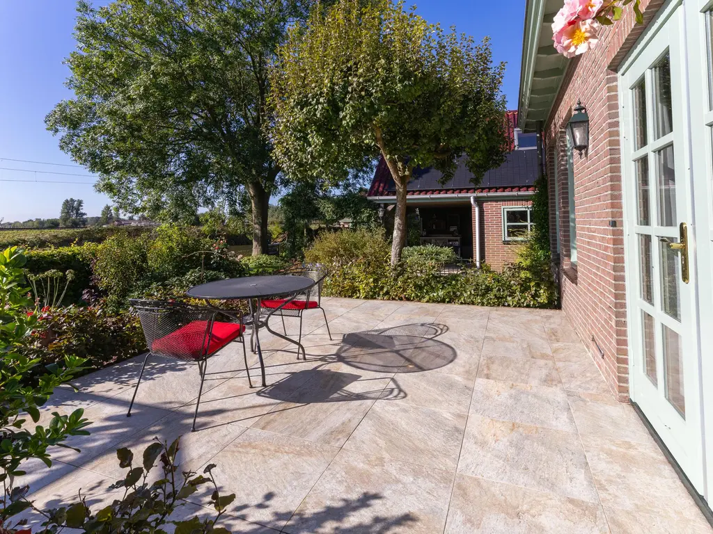 Bobeldijk 47, BERKHOUT