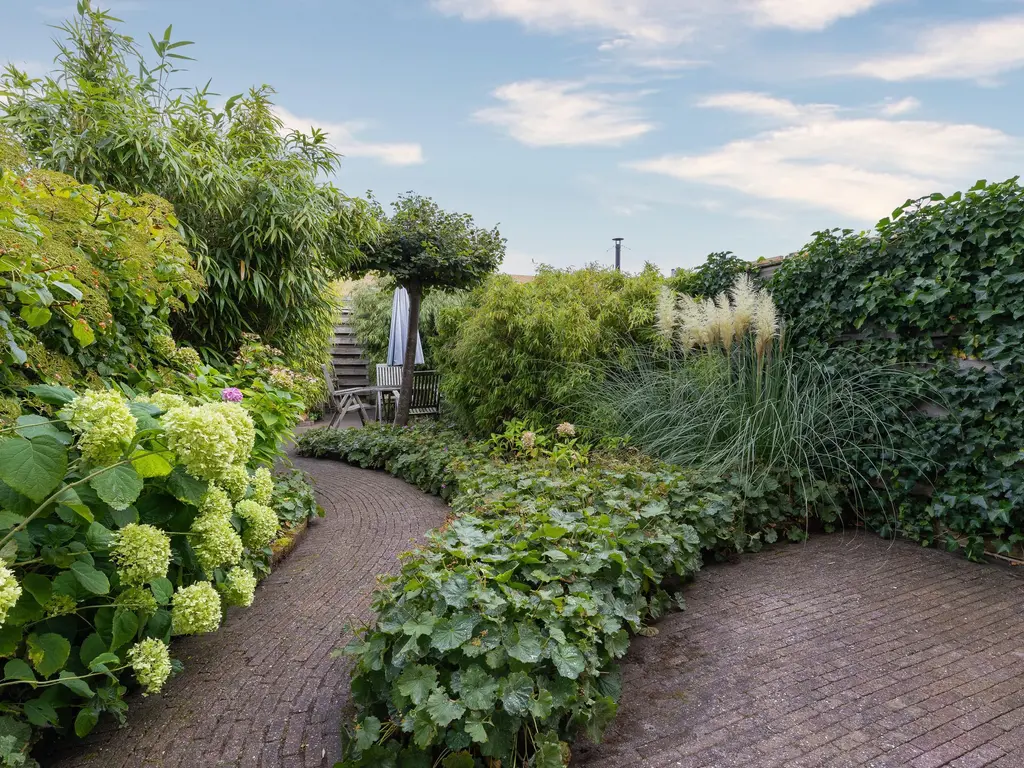 Han Hoekstrahof 81, HOORN