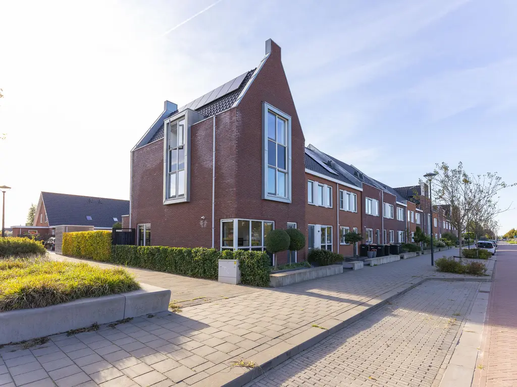 Westerveer 24, ZWAAG