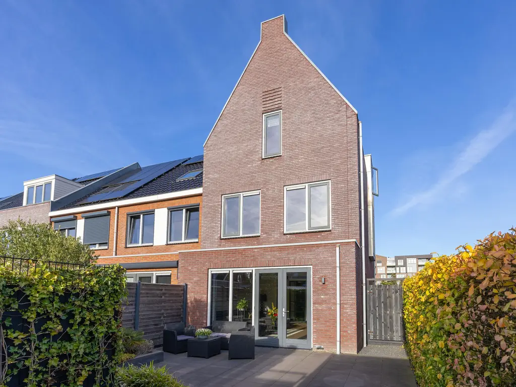 Westerveer 24, ZWAAG