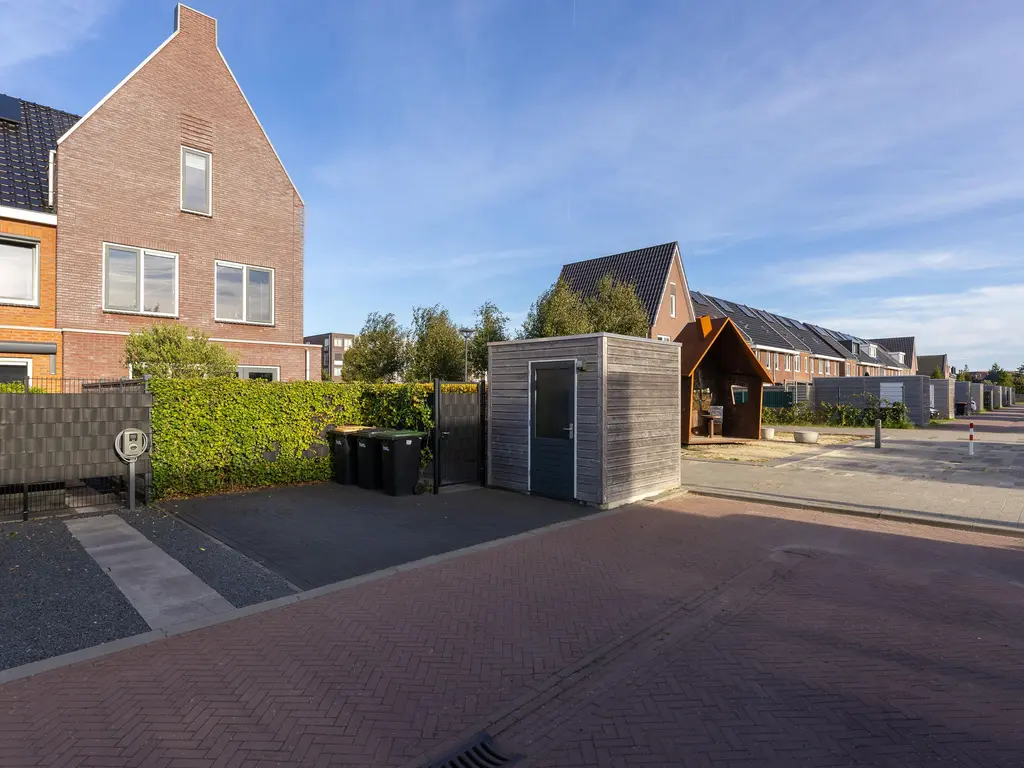 Westerveer 24, ZWAAG