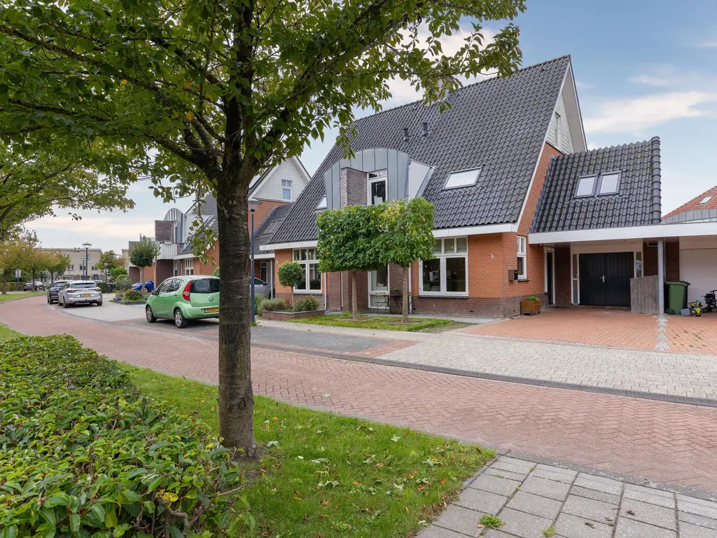 Mari Andriessenhof 24, HOORN