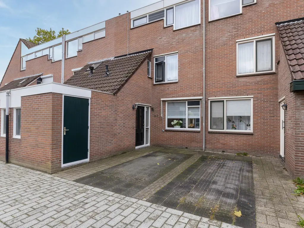 Langetuin 143, ZWAAG