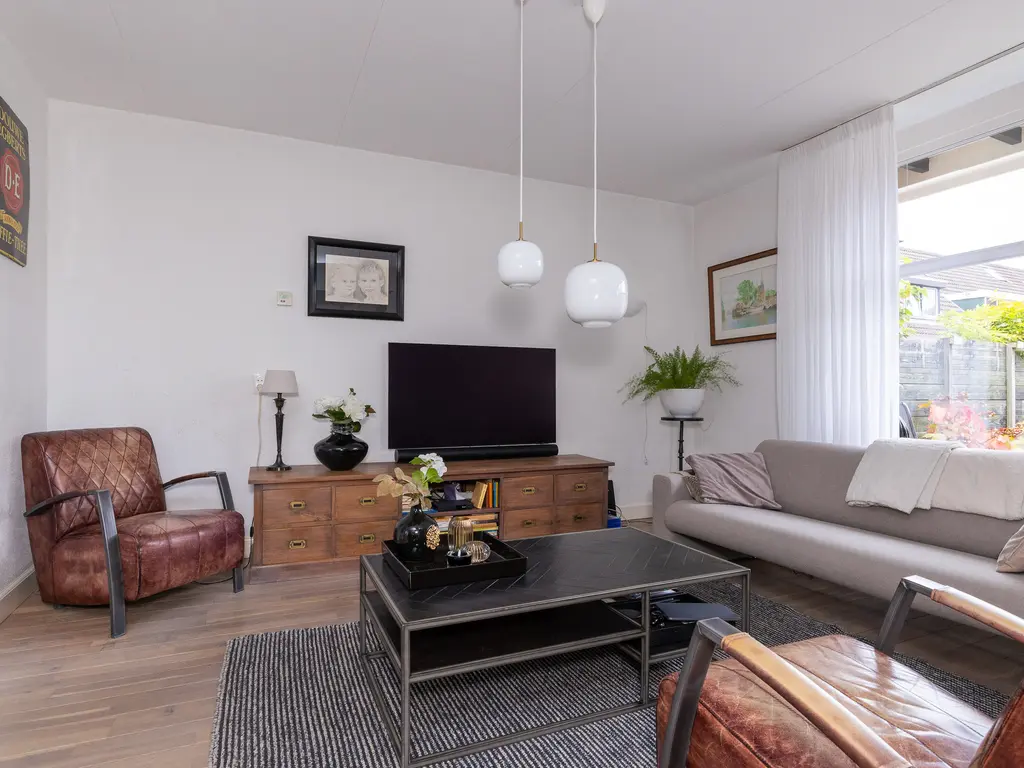 Langetuin 143, ZWAAG