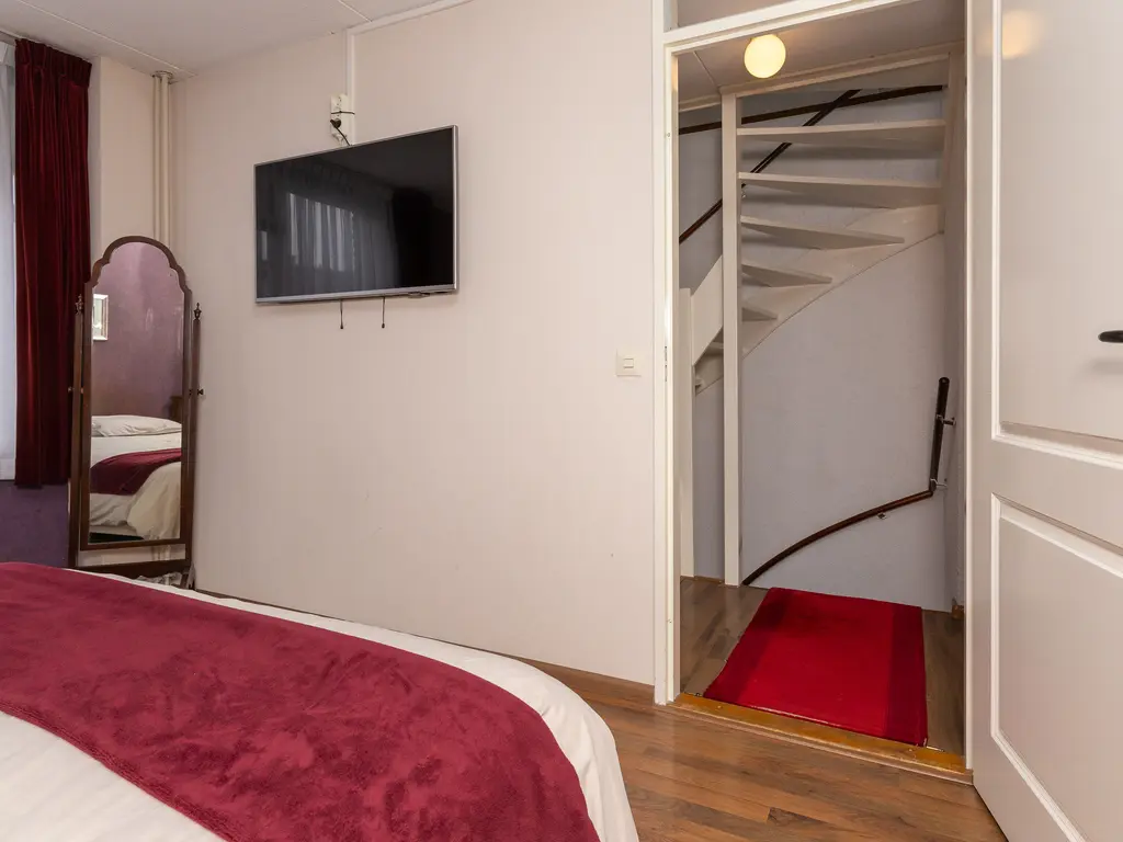 Langetuin 143, ZWAAG