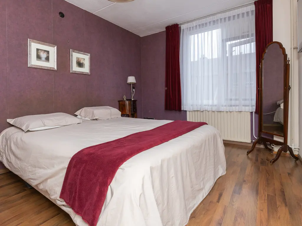 Langetuin 143, ZWAAG