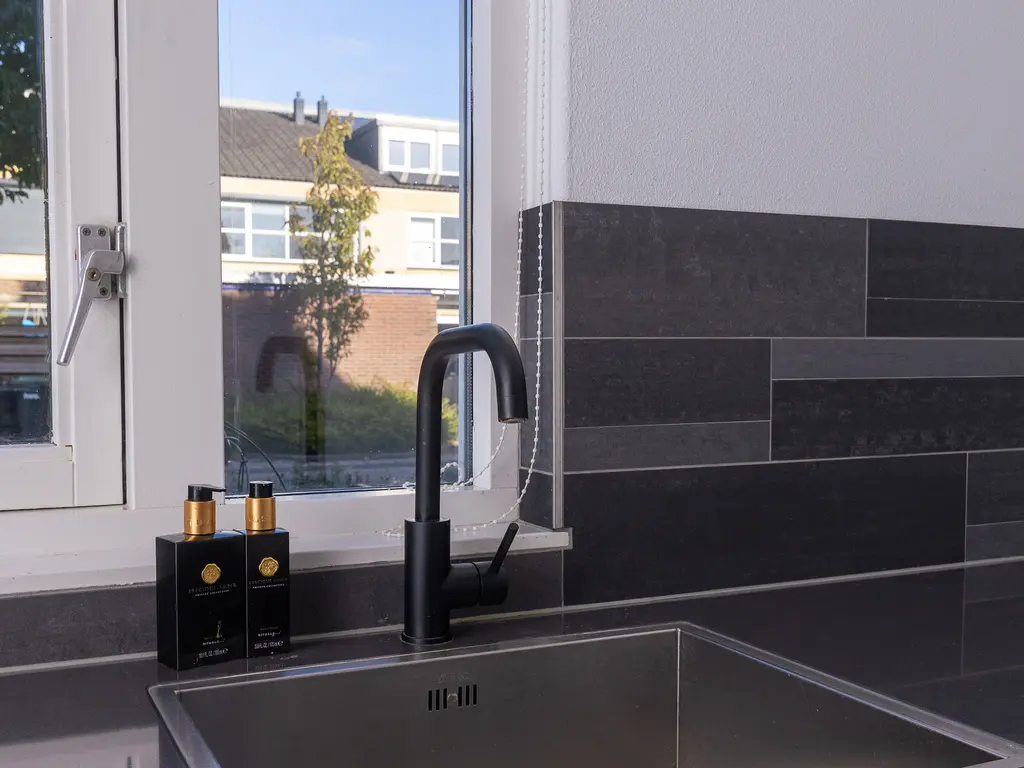 Van Goghhof 10, HOORN