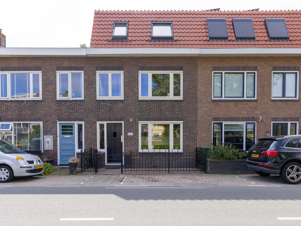 Keern 115, HOORN