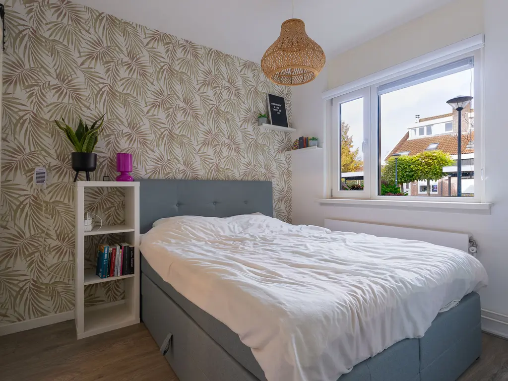 De Wieken 100, HOORN