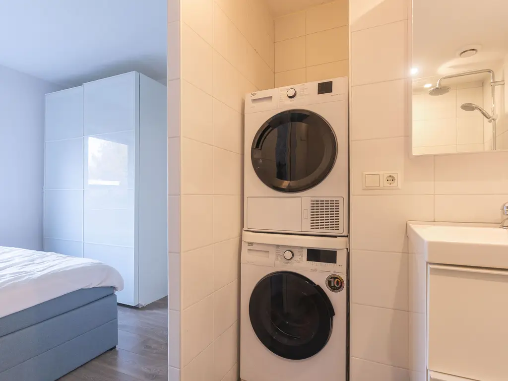 De Wieken 100, HOORN