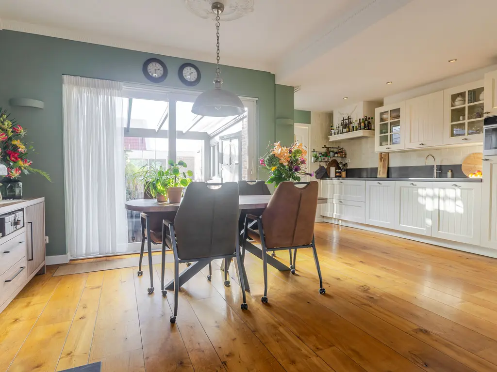 Dirk Hulstweg 4, Oosterblokker