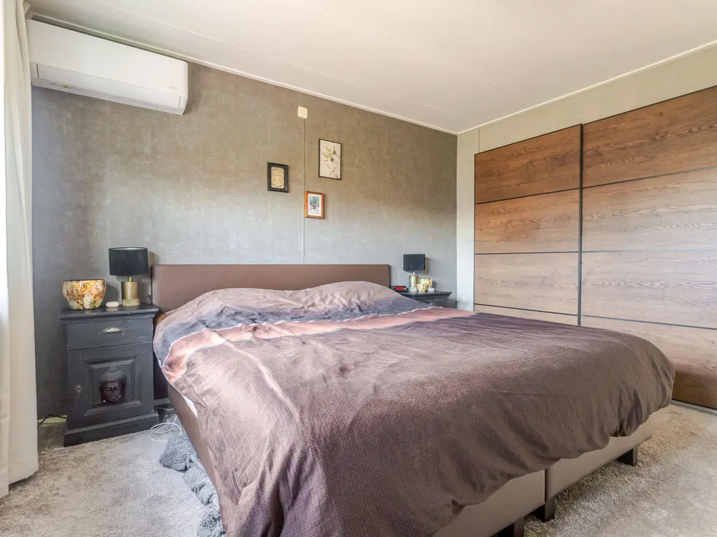 Dirk Hulstweg 4, Oosterblokker