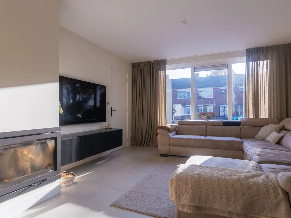 Dres 5, SIJBEKARSPEL