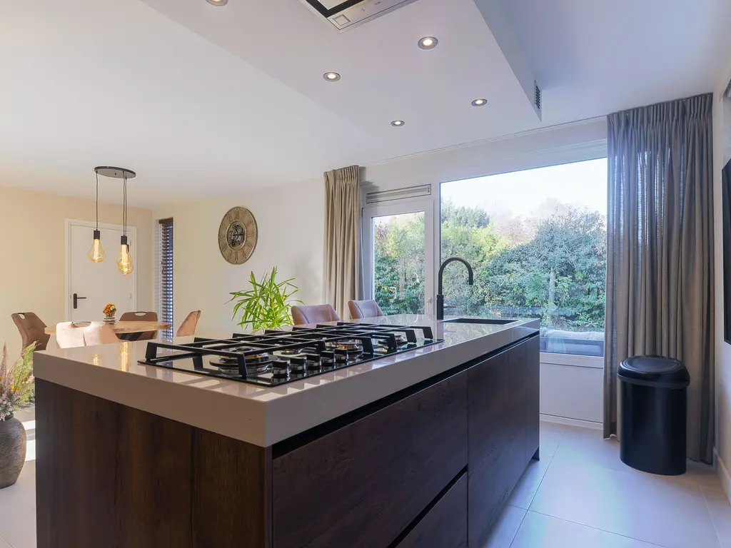 Dres 5, SIJBEKARSPEL