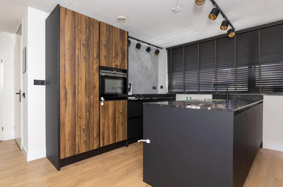 John Raedeckerhof 13