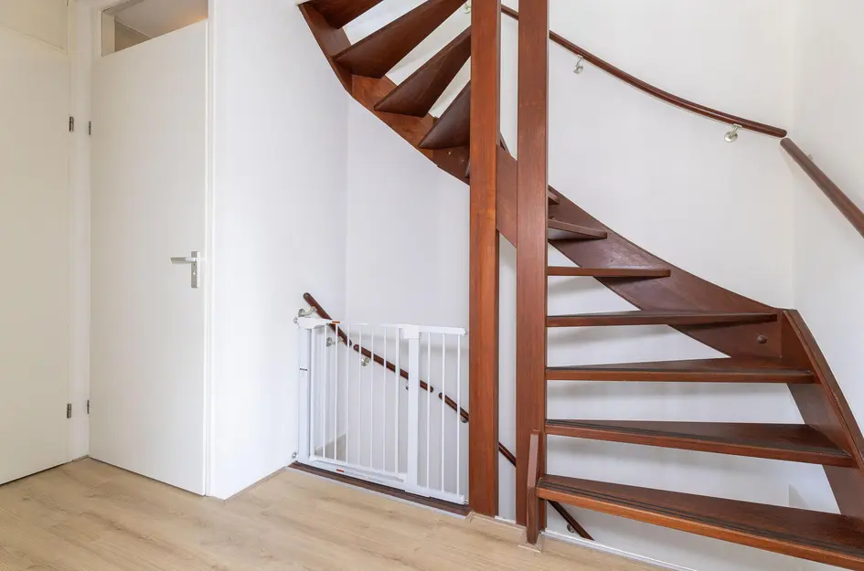 John Raedeckerhof 13