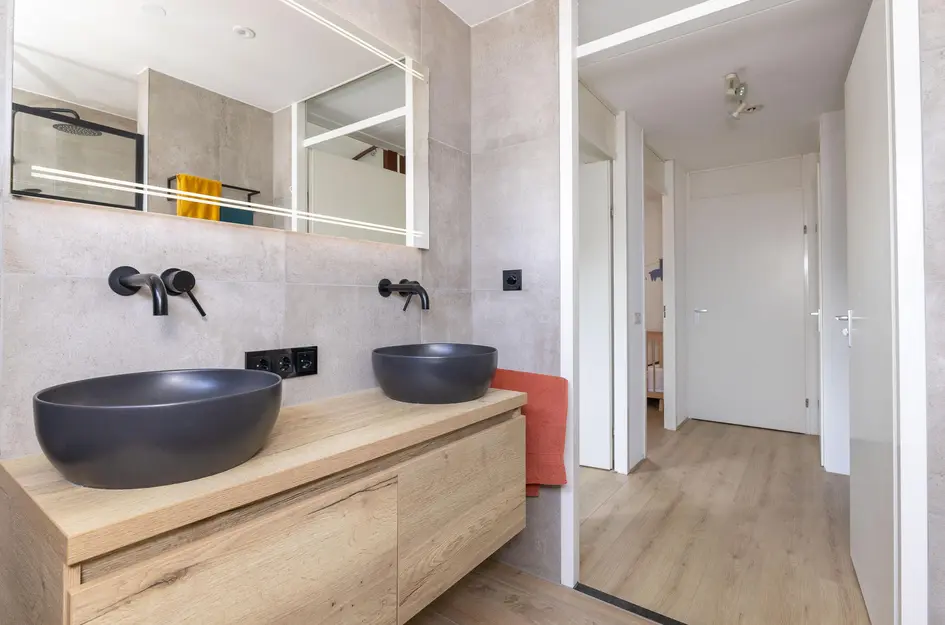 John Raedeckerhof 13