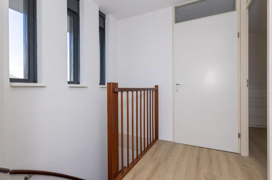 John Raedeckerhof 13