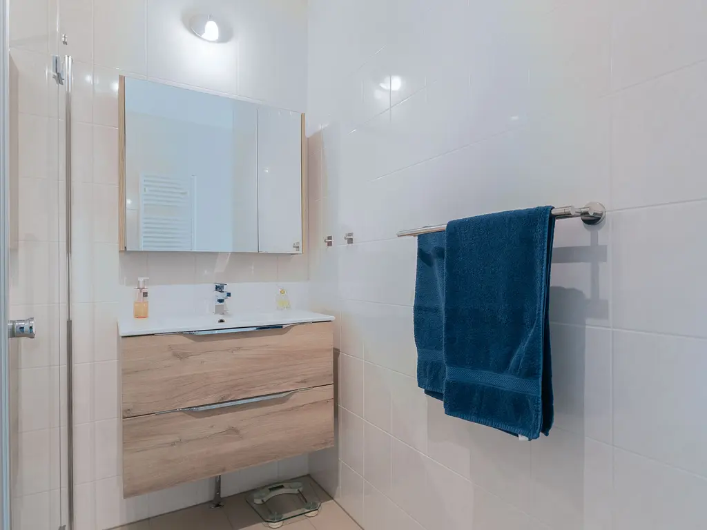 IJsvogel 23, BLOKKER