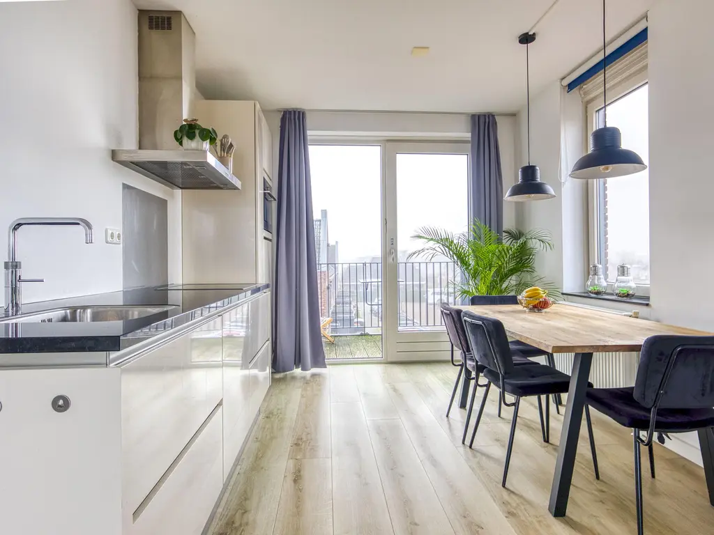 Jan Doustraat 22, ZWAAG