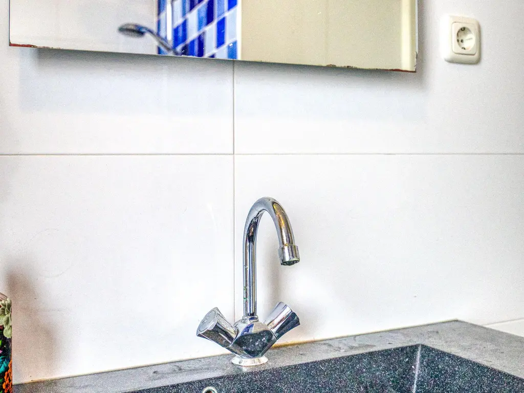 Jan Doustraat 22, ZWAAG