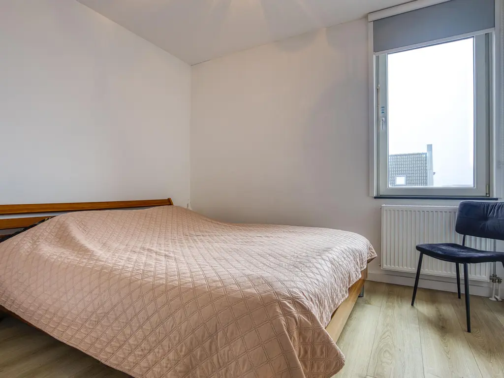 Jan Doustraat 22, ZWAAG