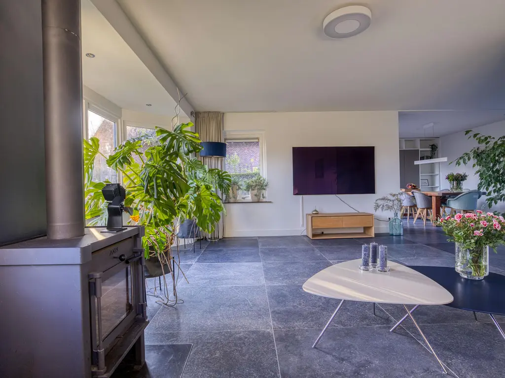 Koewijzend 43A, ZWAAG