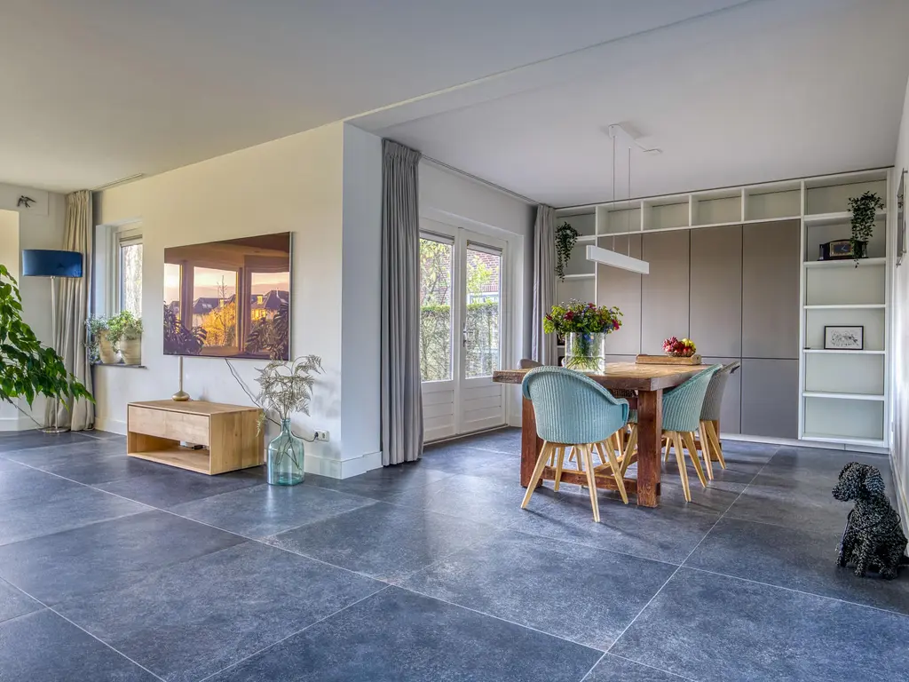 Koewijzend 43A, ZWAAG