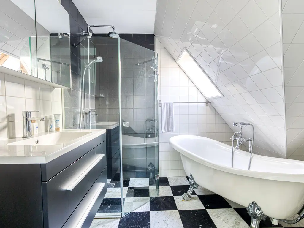 Koewijzend 43A, ZWAAG