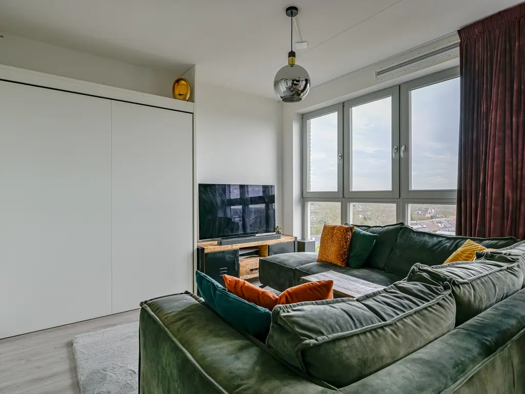 Lapis Lazuli 160, HEERHUGOWAARD