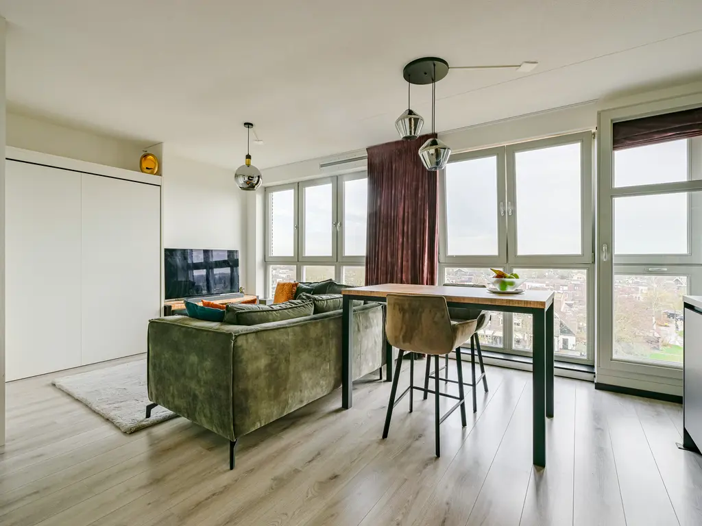 Lapis Lazuli 160, HEERHUGOWAARD