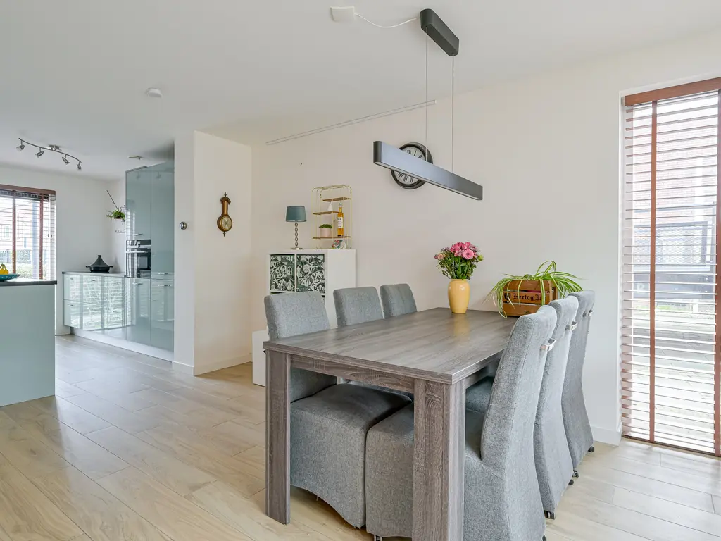 Aagje Dekentuin 28, HEERHUGOWAARD