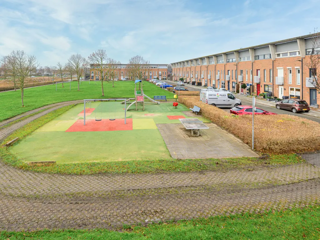 Aagje Dekentuin 28, HEERHUGOWAARD