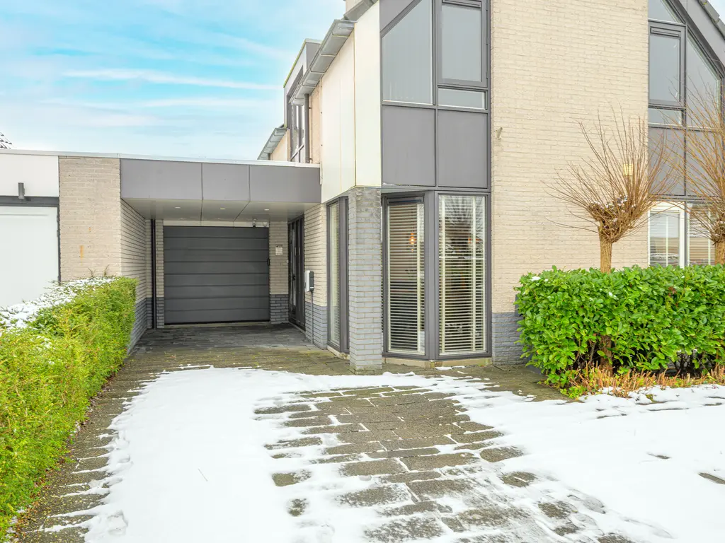 Zwarte Dolfijn 27, HEERHUGOWAARD