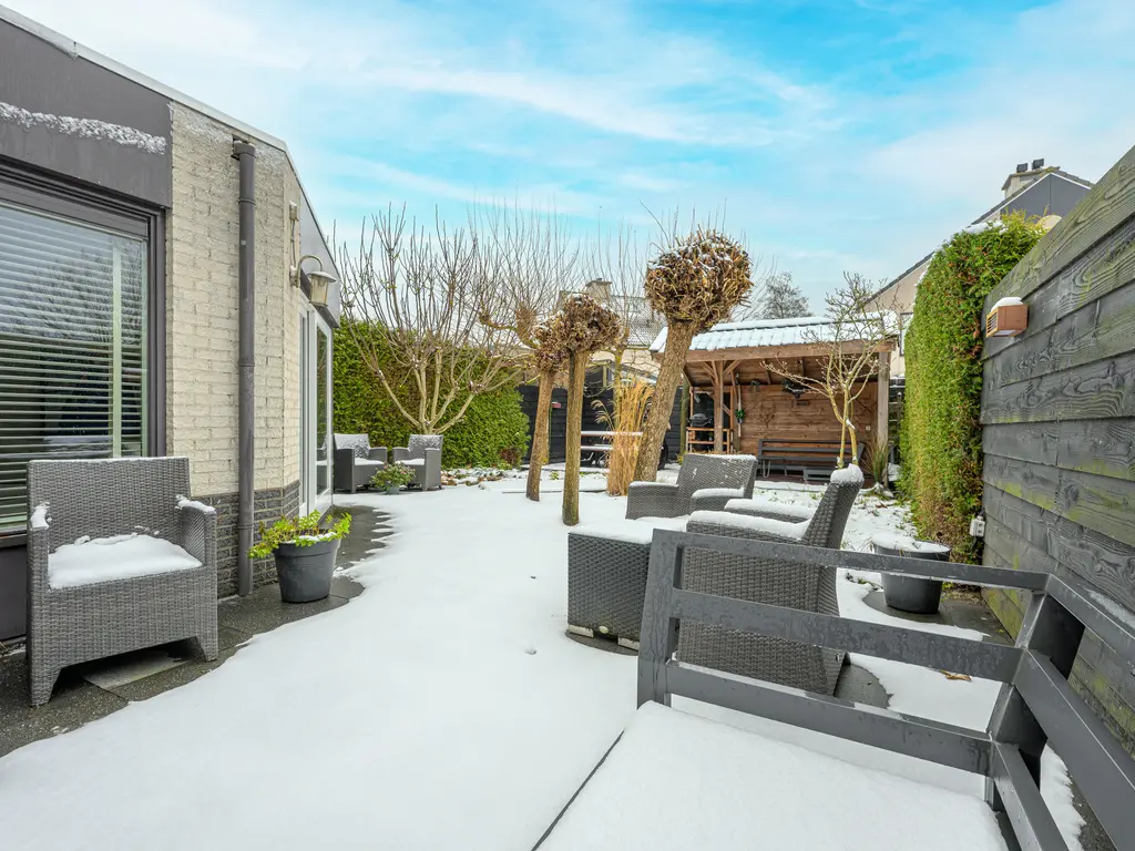 Zwarte Dolfijn 27, HEERHUGOWAARD