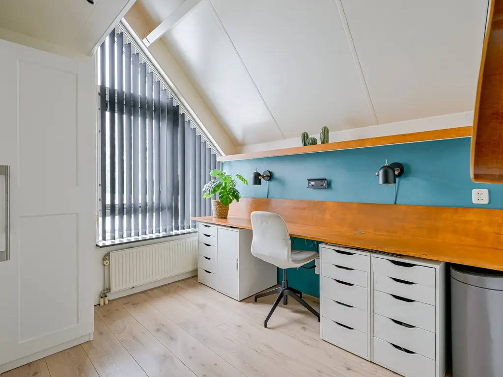 Zwarte Dolfijn 27, HEERHUGOWAARD