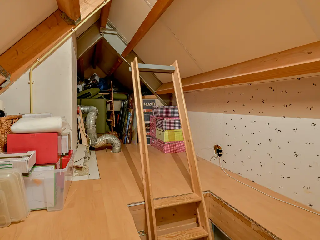 Zwarte Dolfijn 27, HEERHUGOWAARD