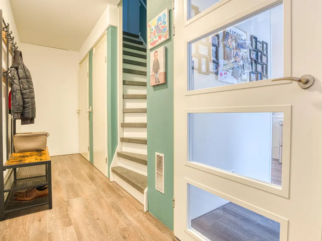 Robert Stolzhof 187, HOORN