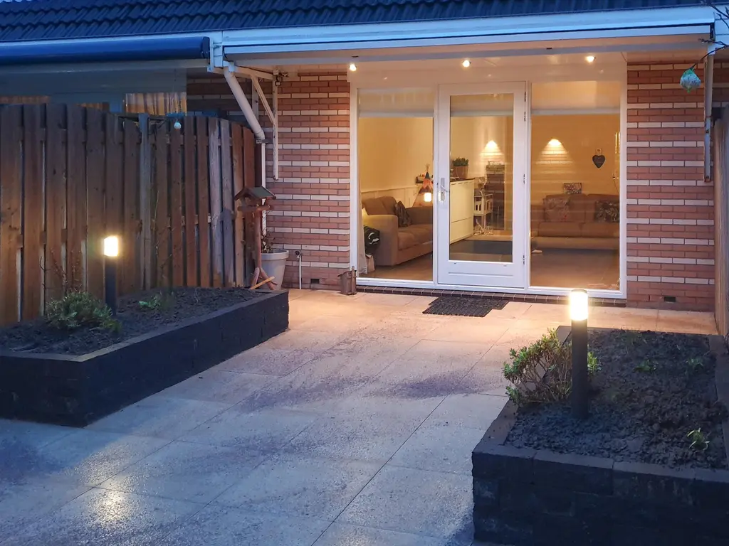 Robert Stolzhof 187, HOORN