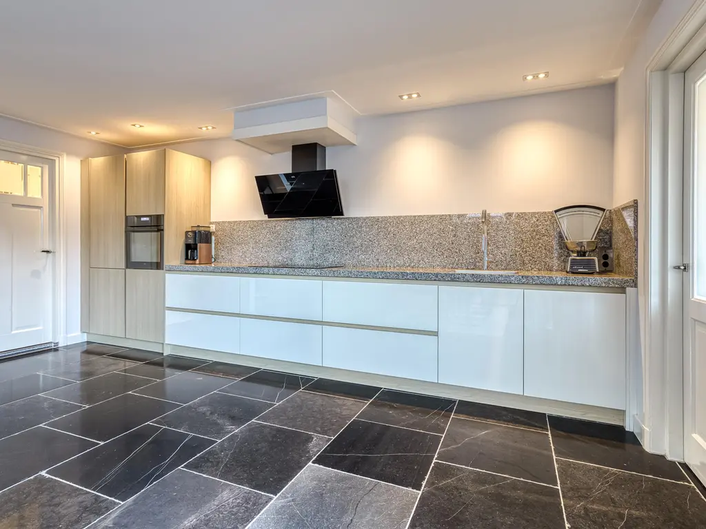 Julianastraat 29, HOOGKARSPEL