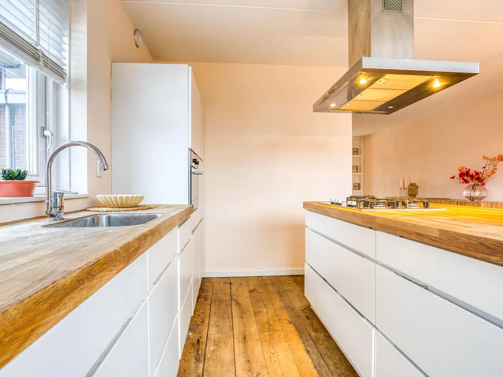 Jan Doustraat 34, ZWAAG