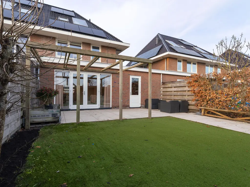 Jan Doustraat 34, ZWAAG