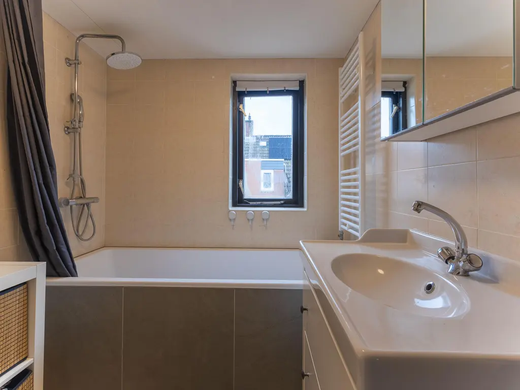 Boterbloem 111, ZWAAG