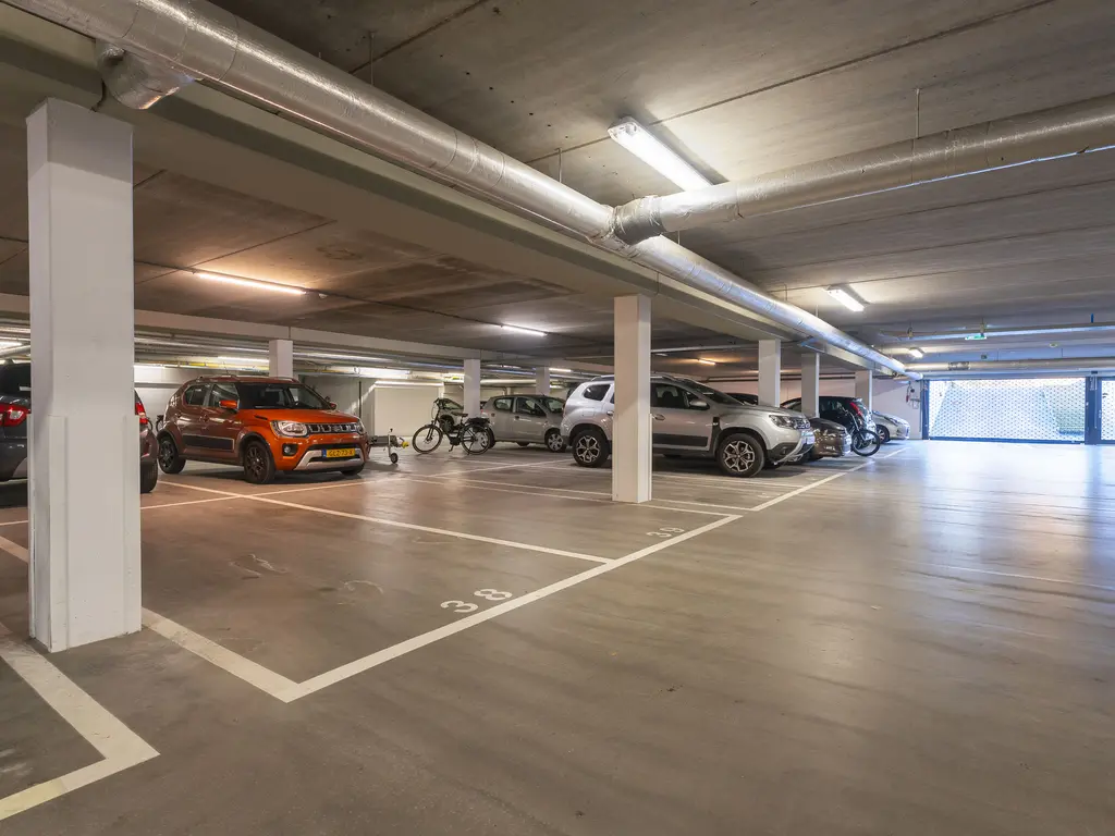 IJsvogel 23, BLOKKER