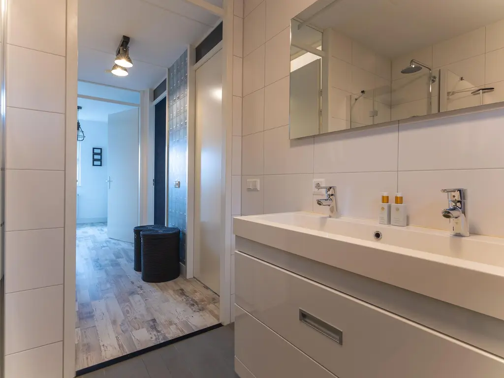 Lage Hoek 117, ZWAAG