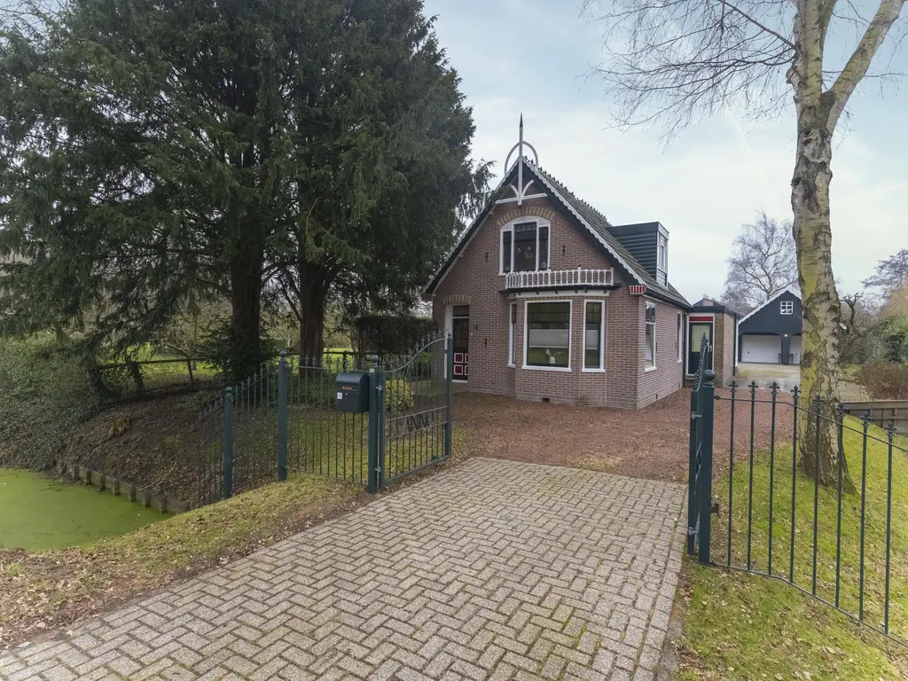 Dorpsstraat 16, ZWAAG