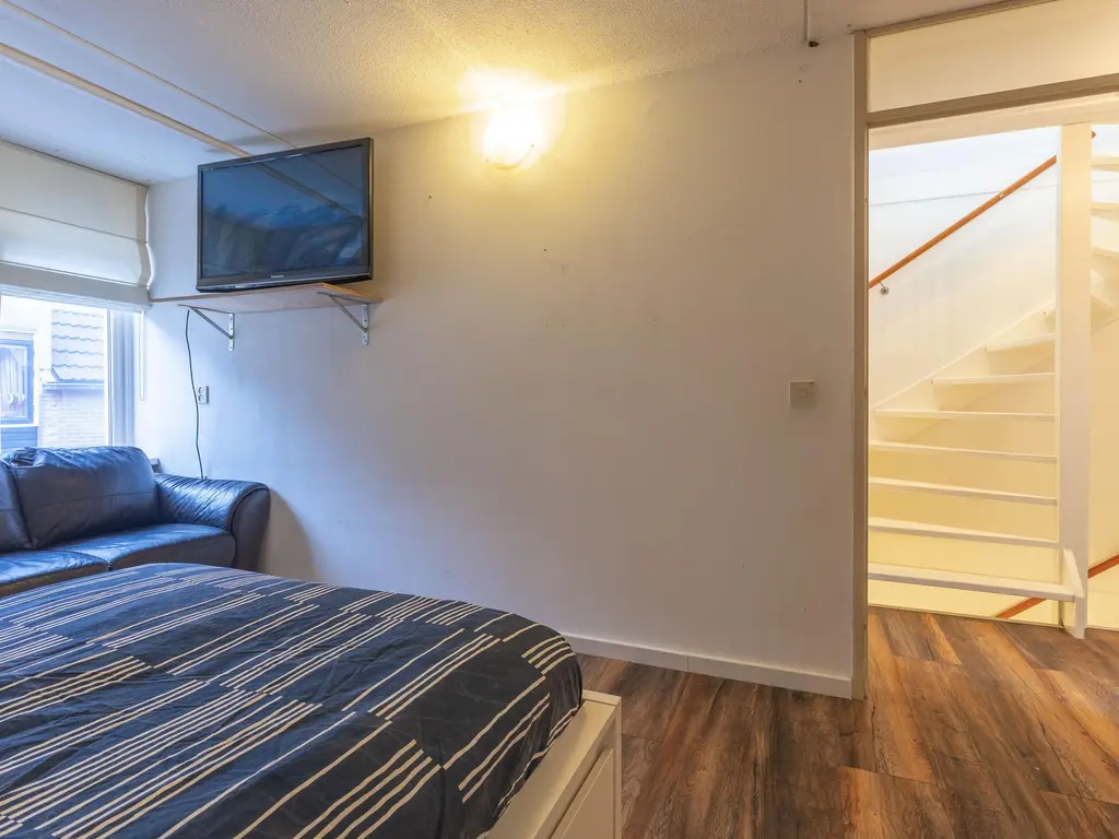 Ridderspoor 33, ZWAAG