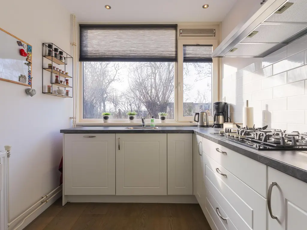 Pieter Wariuslaan 68, MIDWOUD