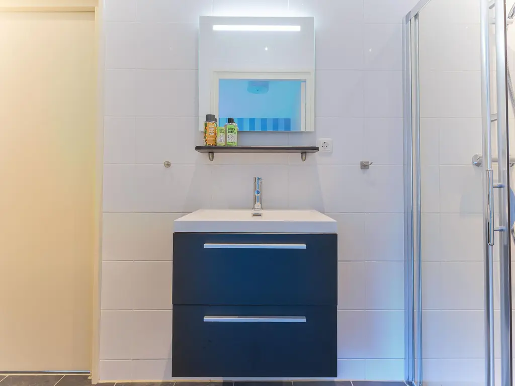 Pieter Wariuslaan 68, MIDWOUD