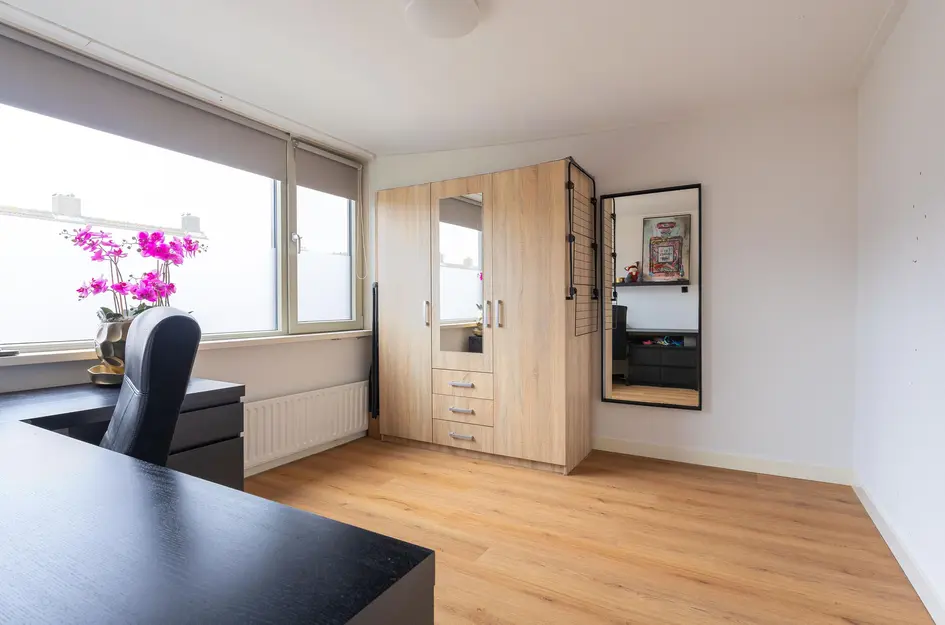 Burgemeester Elmersstraat 36